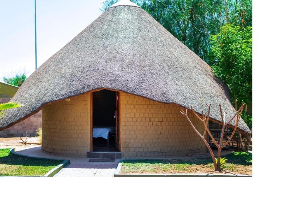 Msc Hotel Otjiwarongo Monitronics Exterior foto